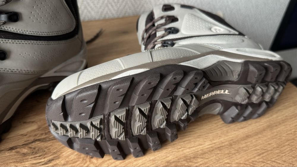 Дамски зимни хайкинг обувки Merrell номер 40