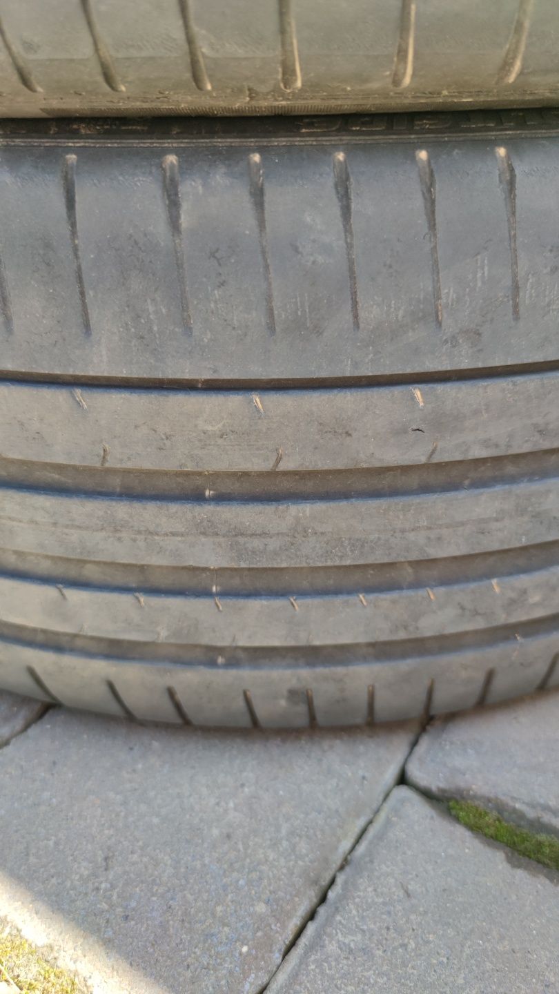 Cauciucuri vara Pirelli 225/40/19 și 235/35/19