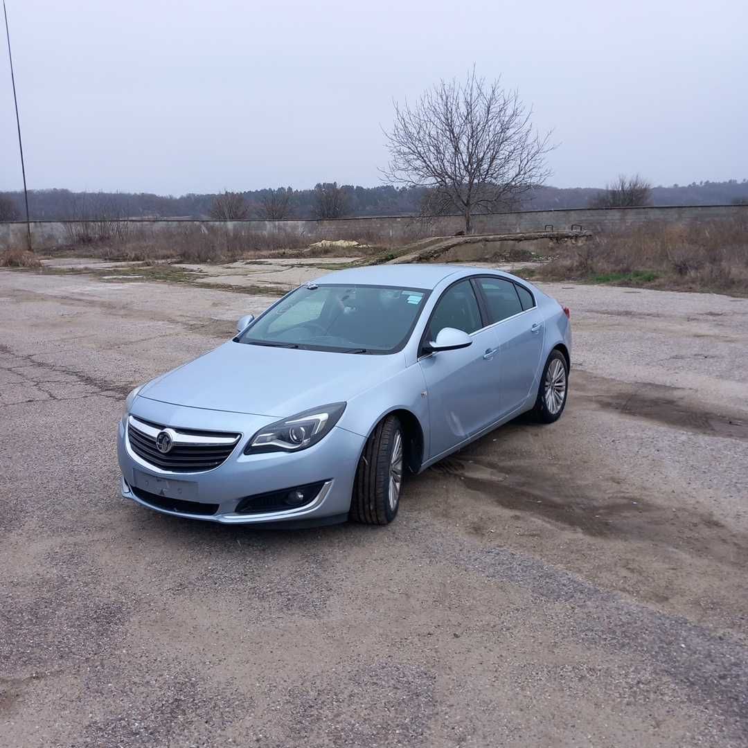 Opel Insignia A Facelift 2,0 Silver CDTI 2015г./Опел Инсигния А фейс