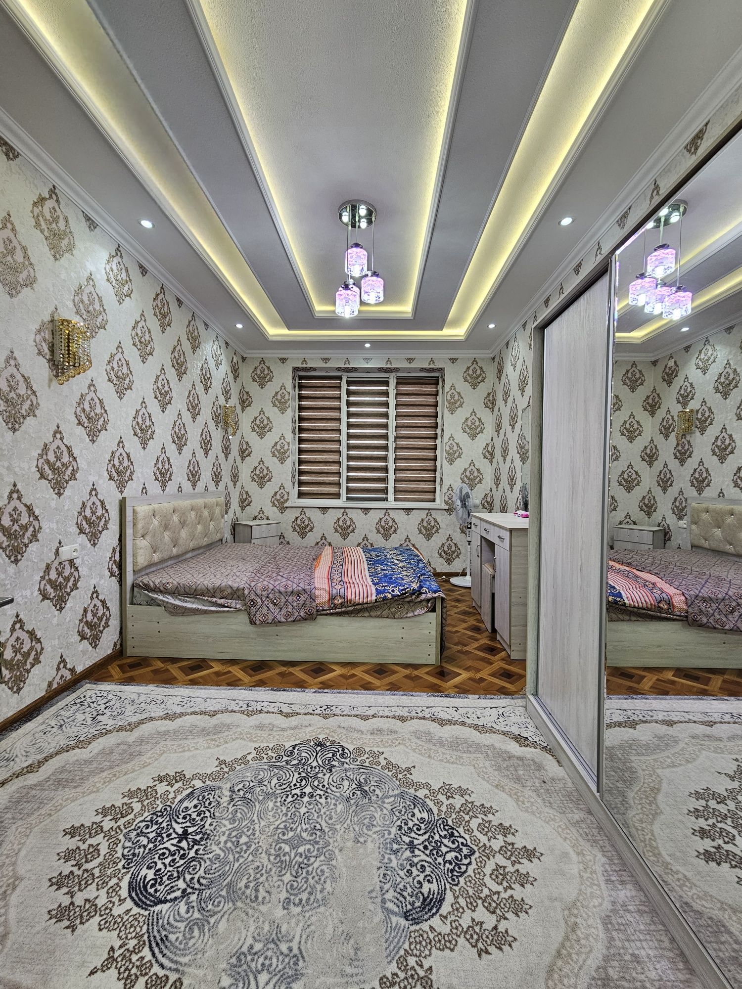 Сдаётся 2комнатная 2этаж Согдиана ор-р 63школа