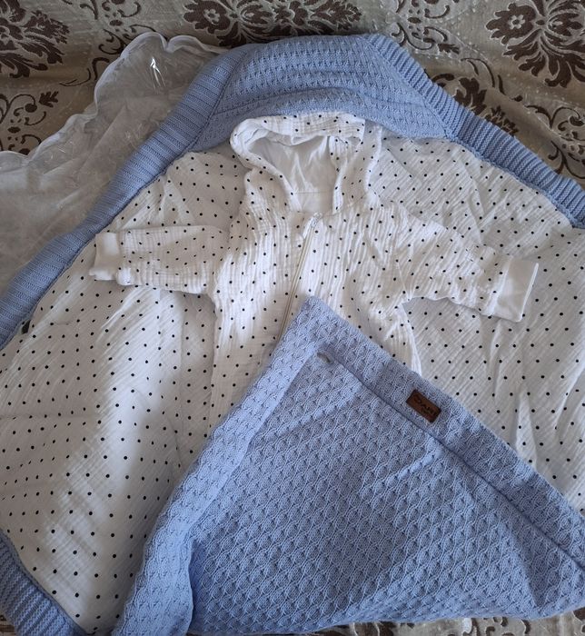 Продам конверт на выписку