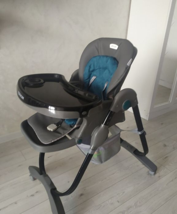 Продам стульчик для кормления