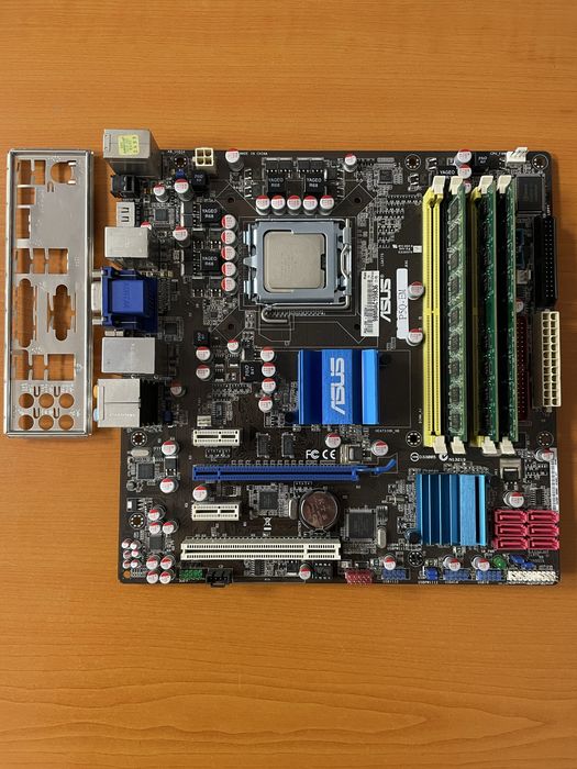 Retro placa de baza si UV sanitizer cu wirelles