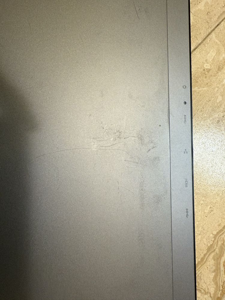 Lenovo LOQ 15ARP9