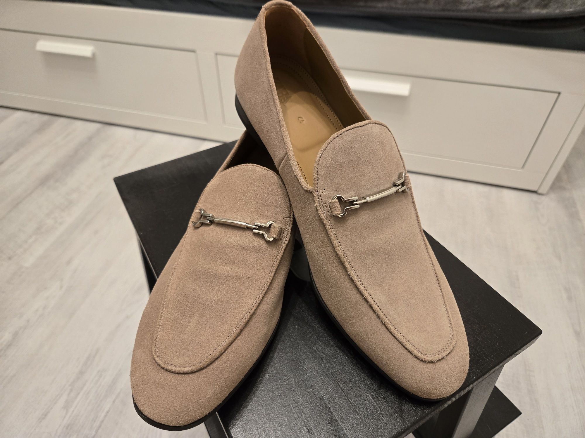 Mocasini noi piele intoarsa - marime 44