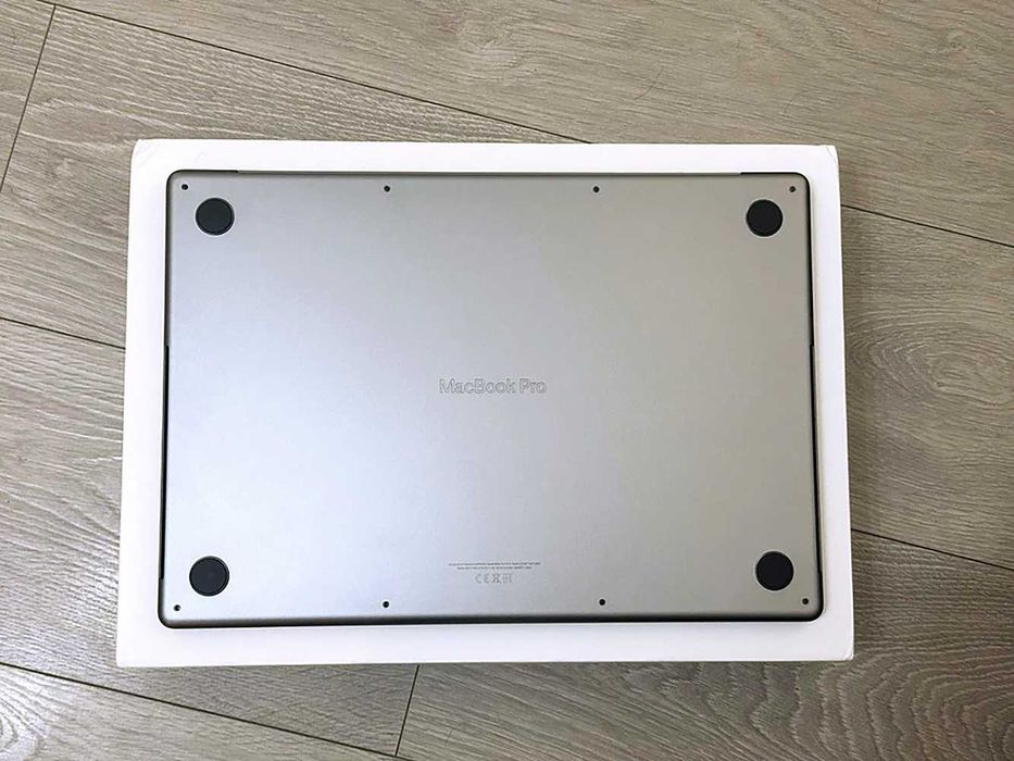 Macbook Pro 16 M1 Pro | 16 GB RAM | 512 GB SSD - много запазен