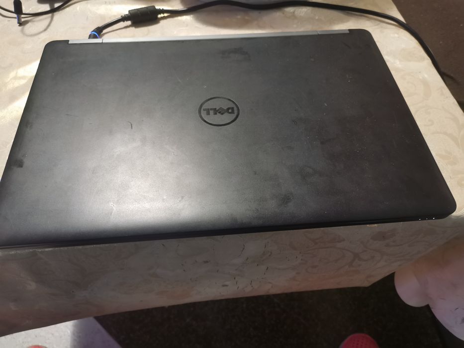 Лаптоп Dell Latitude E5570
