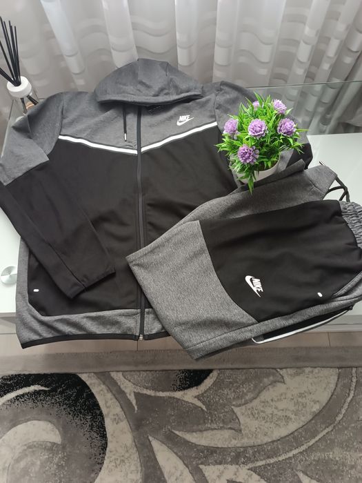 Trening pentru bărbați Nike tech