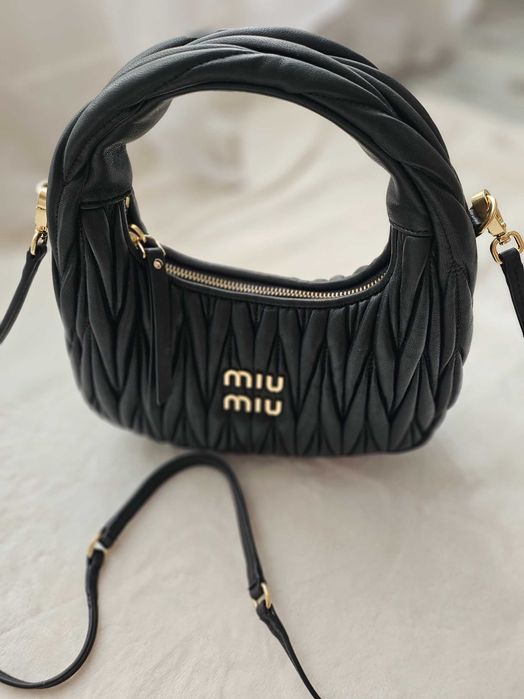 Аксесоари, облекло