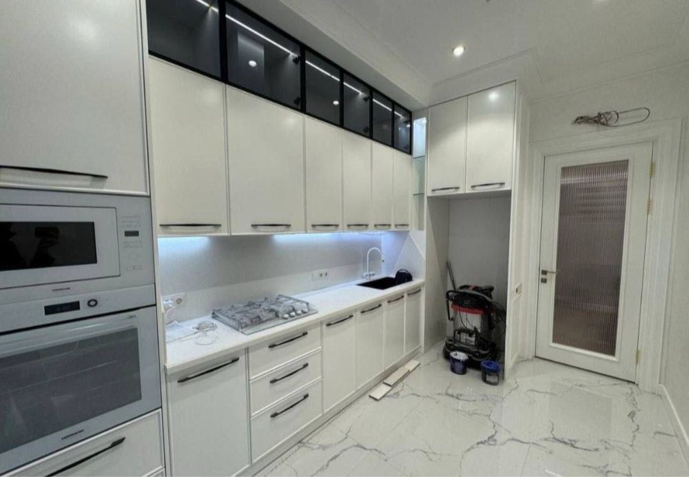 СРОЧНО! ПРОДАЁТСЯ Новостройка на Ц-1  4/4/14 в ЖК Инфинити Яшнабадский