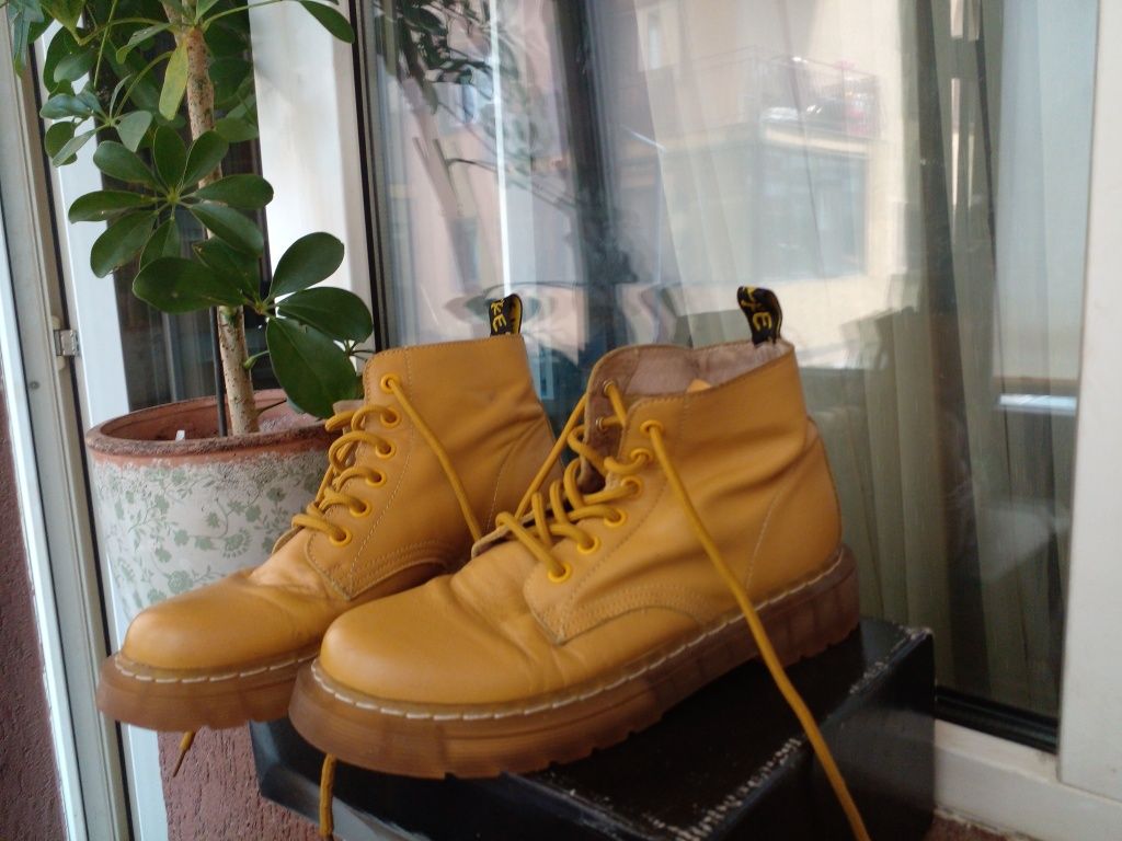 Ghete crem de toamnă pentru dame - Gryxx, 39-40 - 30 lei