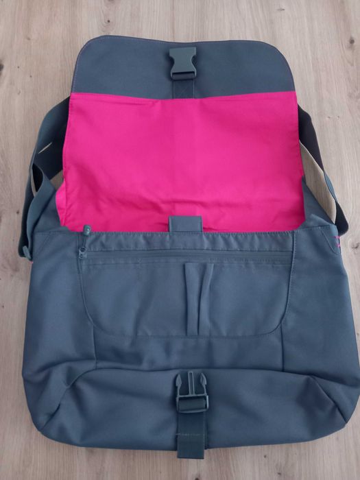 Бизнес Чанта за Лаптоп и Документи Dicota Messenger