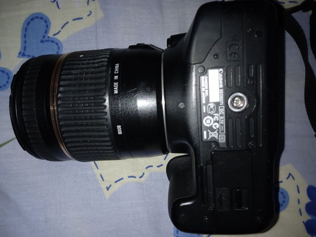 Canon eos 550D original Nou cu 2 carduri și încărcător