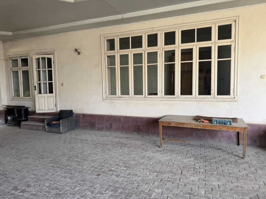 Xovli sotiladi kelishilgan xnarxda