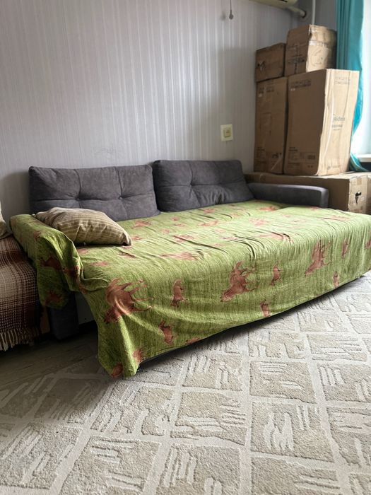 Диван в хорошем состоянии