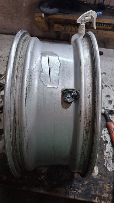 Sudură aluminiu jante de aliaj.