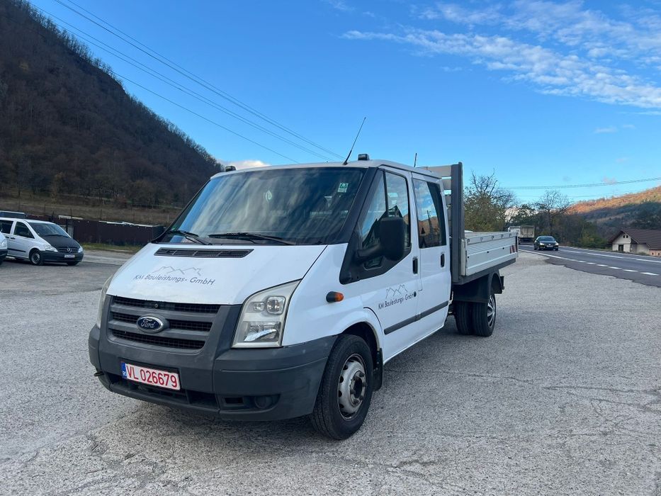 Vand ford 2.4 tdi .7 locuri.6+1 trepte.roti duble..Rar facut