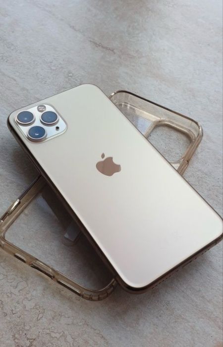 iPhone 11 PRO MAX GOLD  256 GB  93 % Viata Bateriei