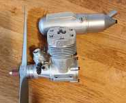 Motor nitro modelism OS Max 61FX 10cc cu bujie si elice pt. aeromodel