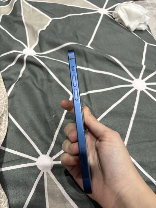 Iphone 12 Albastru inchis