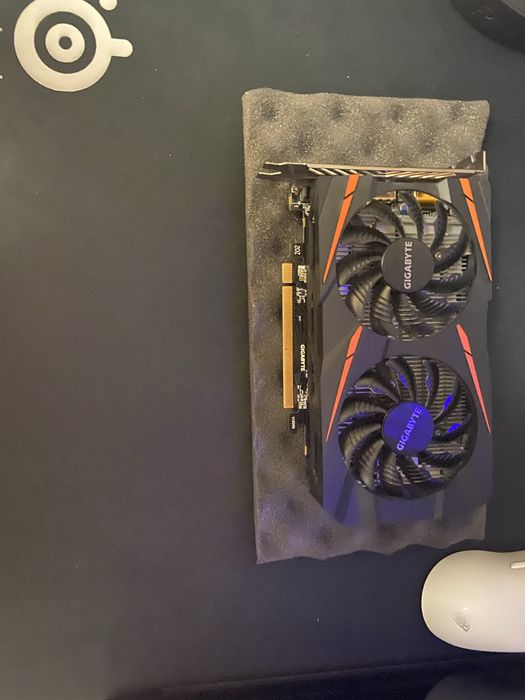 Продам видеокарут rx 460 2 gb ТОРГ