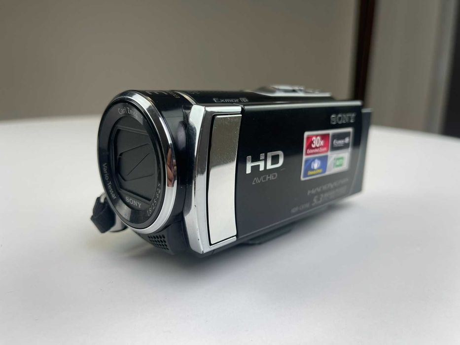 Видеокамера Sony HDR-CX190E