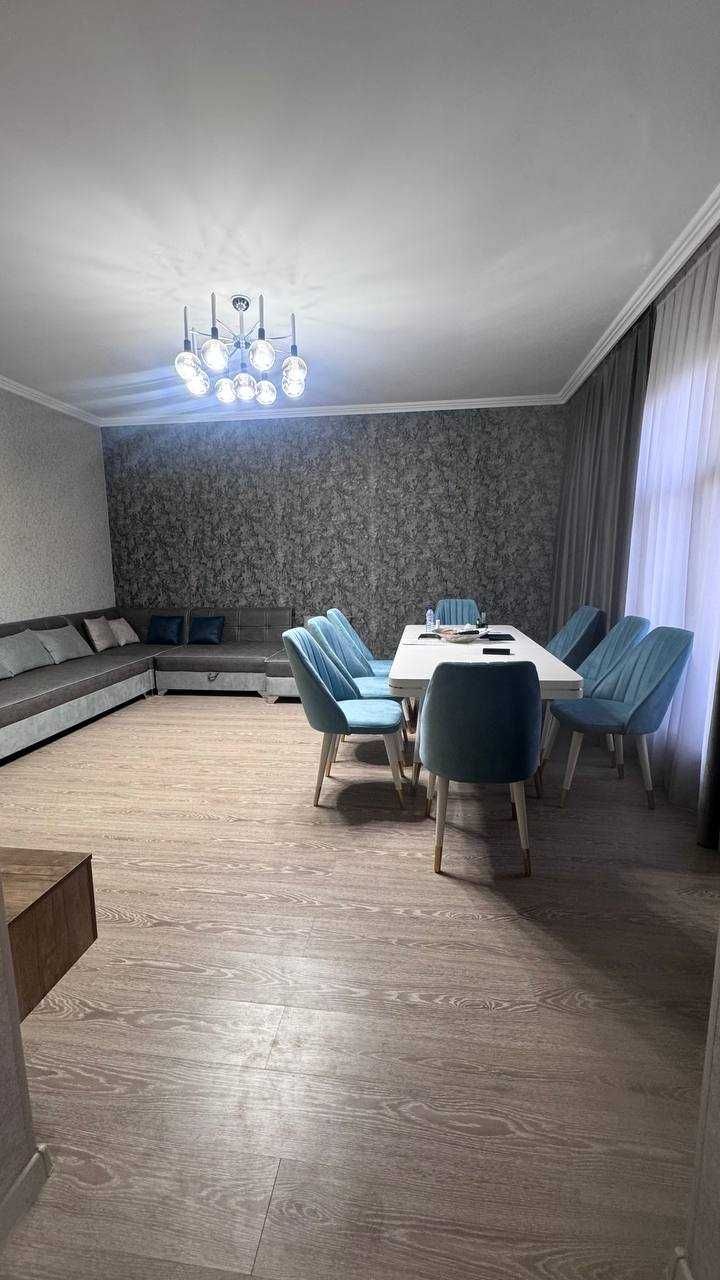 Первая линия Саракулька 4.5 соток, фасад 15, комнат 6,  200м2
