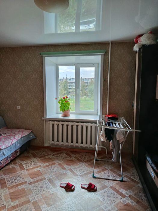 Продаётся квартира 1 комнатная 9 этажном кирпичный дом 2 этаж