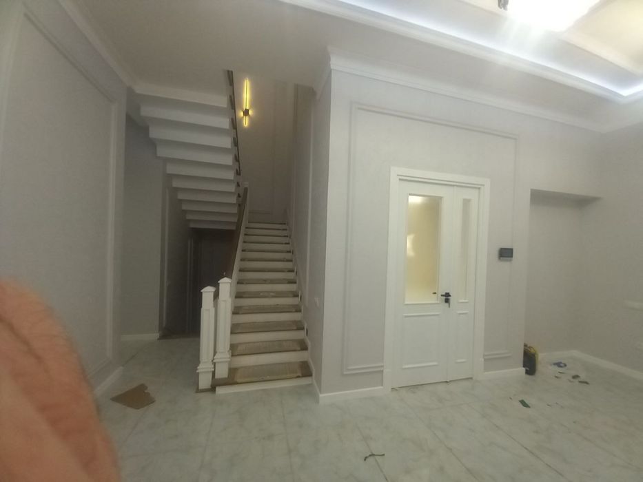 Mirzo ulugbek Salkovskiy qizil suv maxallada yengi kotedj sotiladi