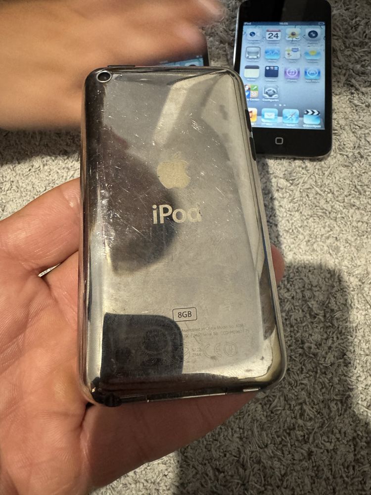 Ipod touch generatie 4 de 8 si 32 gb