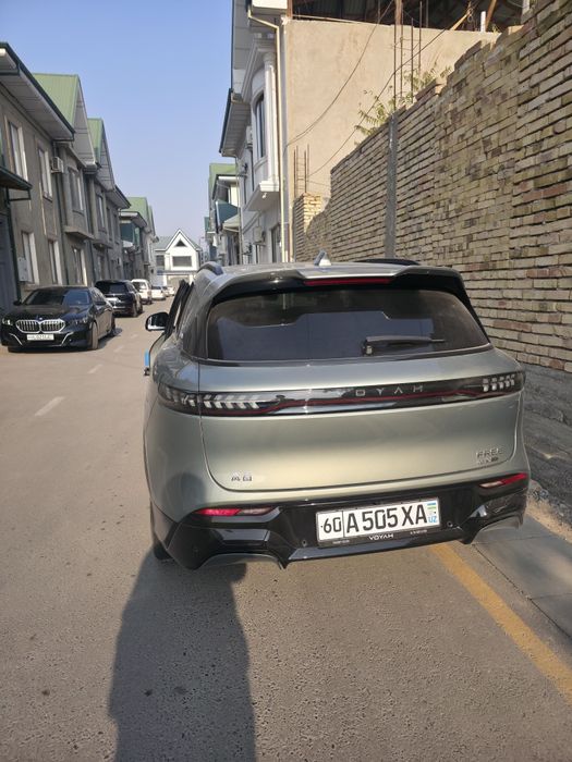 Voyah free appolotech Moshina sotiladi