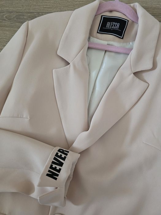 Дамски якета нови