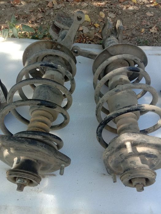 Продаются автозапчасти для Лада калина