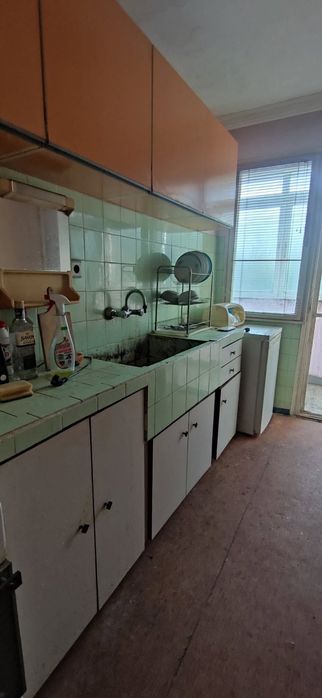 Продавам 3-стаен-спалня,хол,кухня,2тераси