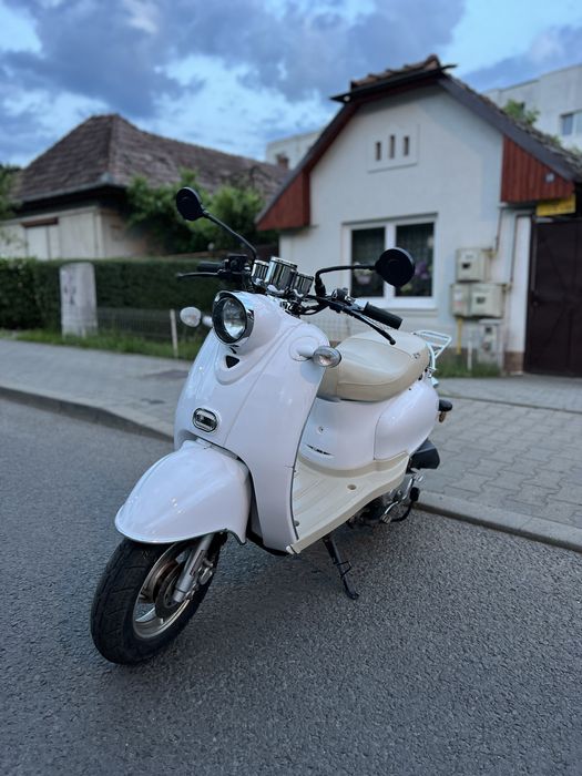 Scuter Retro 49/50 cmc 4t RAR în 06.06.