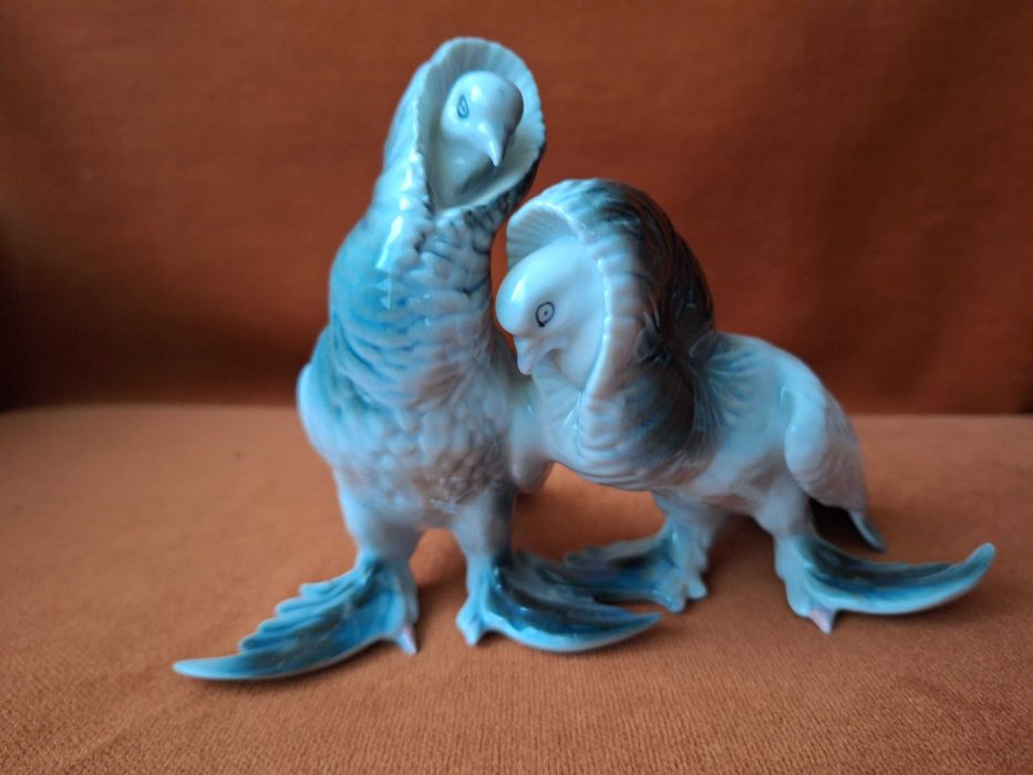 Bibelou - Pereche de porumbei rotati din portelan romanesc vintage