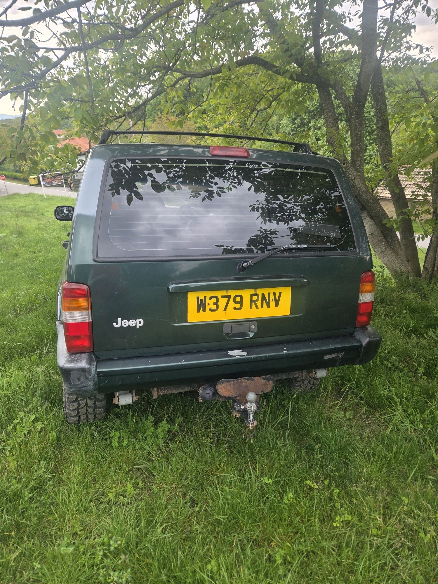 Продава се Jeep Cherokee