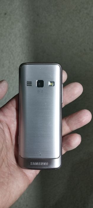 Samsung 5611 в идеальном состоянии