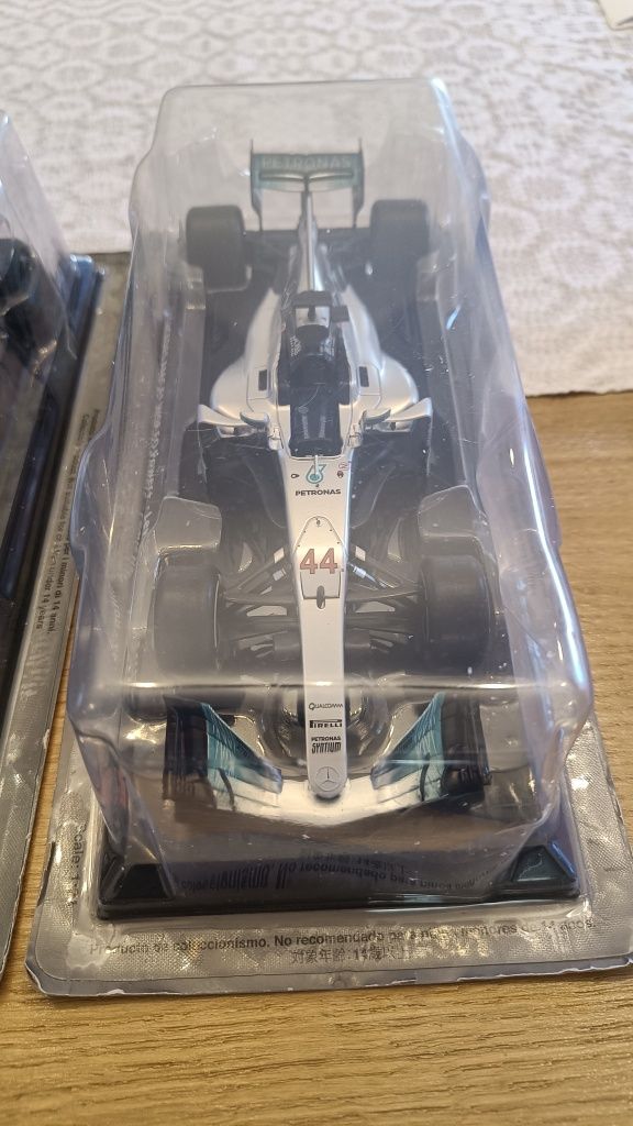Masinute ,machete Formula1 Lewis Hamilton AMG mercedes 1.24