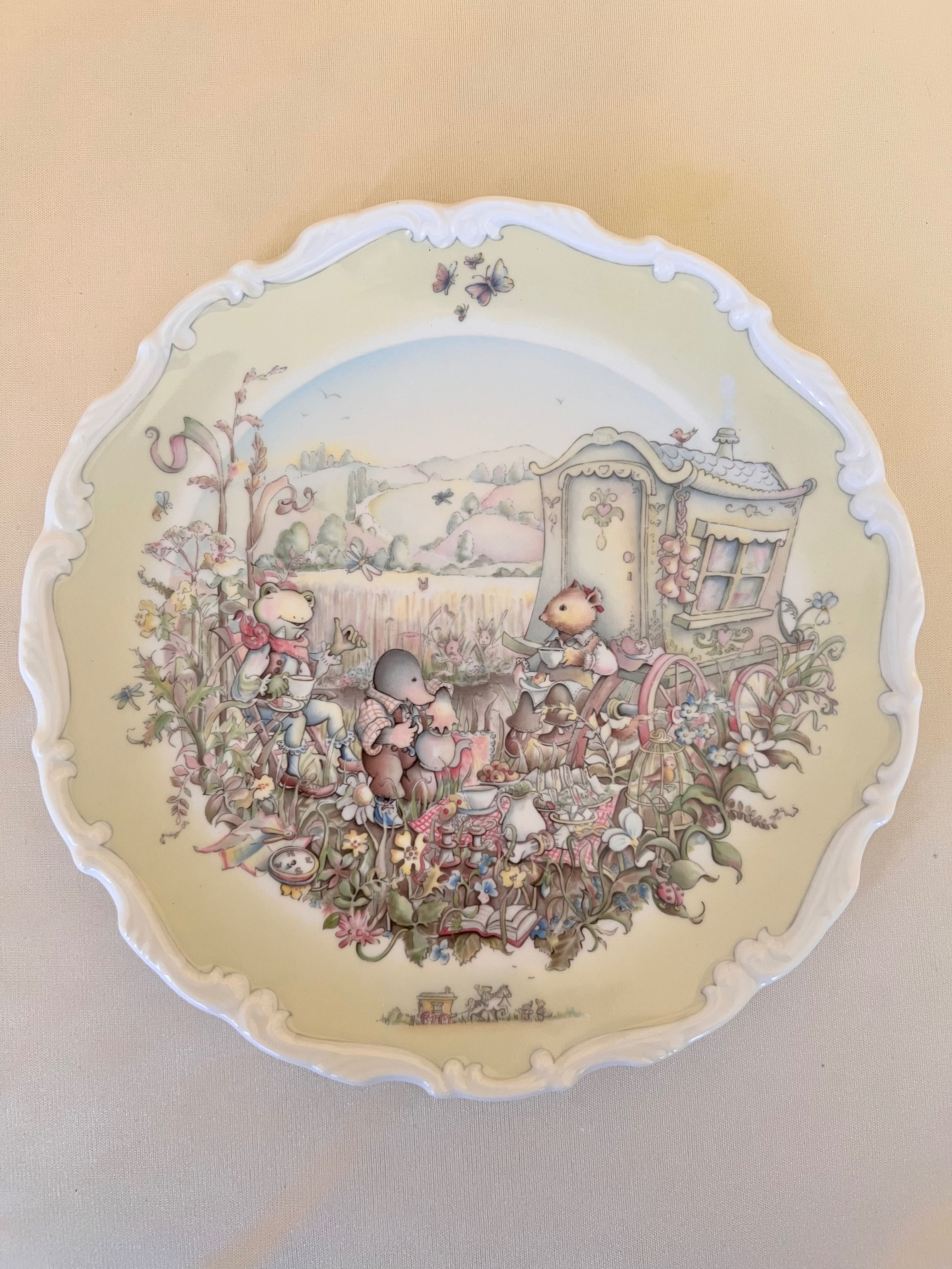 Royal Doulton Wind in the Willows чинии