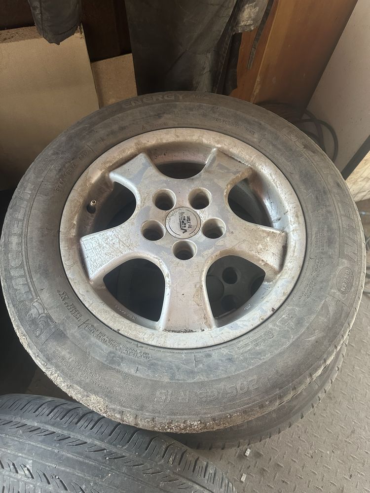 Продам диск титановый р15