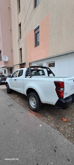 Isuzu D-Max 4x4 Automat , 2023 - 29.500km Pret 23.996 euro+tva