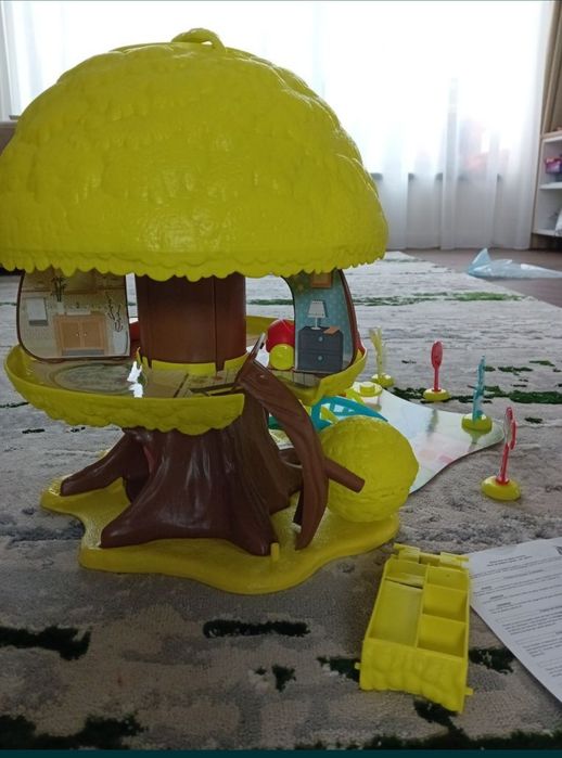 casuta in copac Sophie girafa la giraffe joaca copii