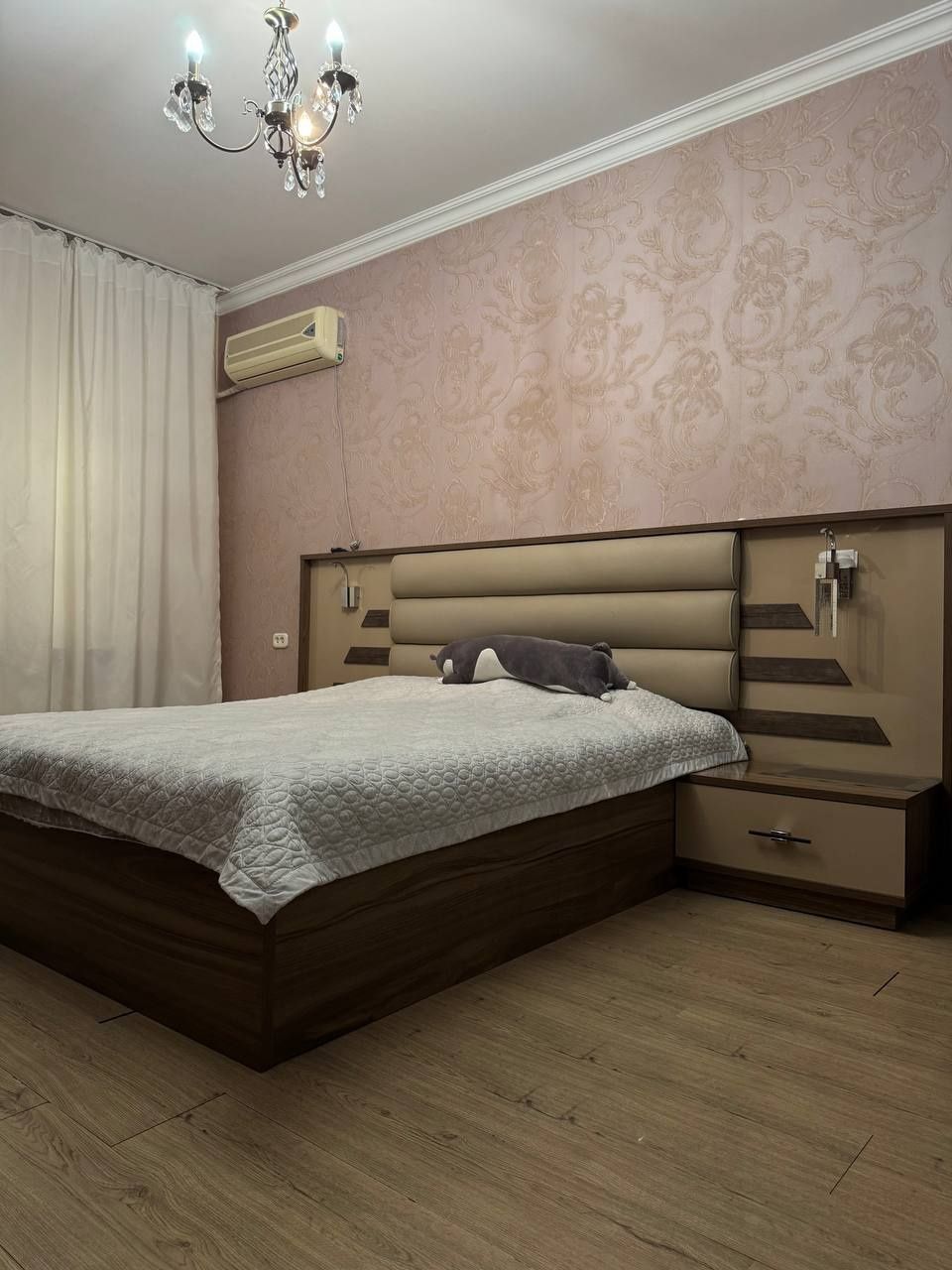 Продаётся 3х- комн квартира. Сергели 2. 3/1/5 балкон 2*6.