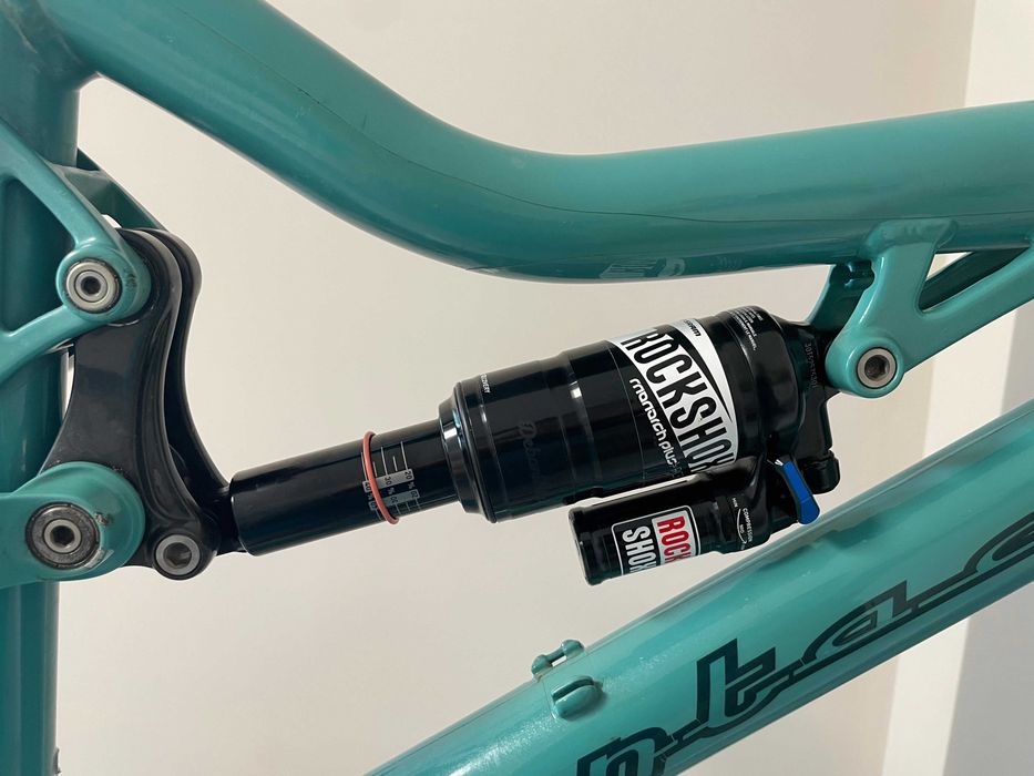 Рамка Santa Cruz Blur Lt2 26 + шок RockShox Monarch Plus RC3