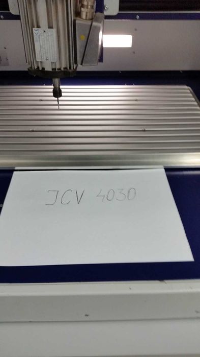 Router CNC / Isel ICV 4030 de vânzare cu calculator.