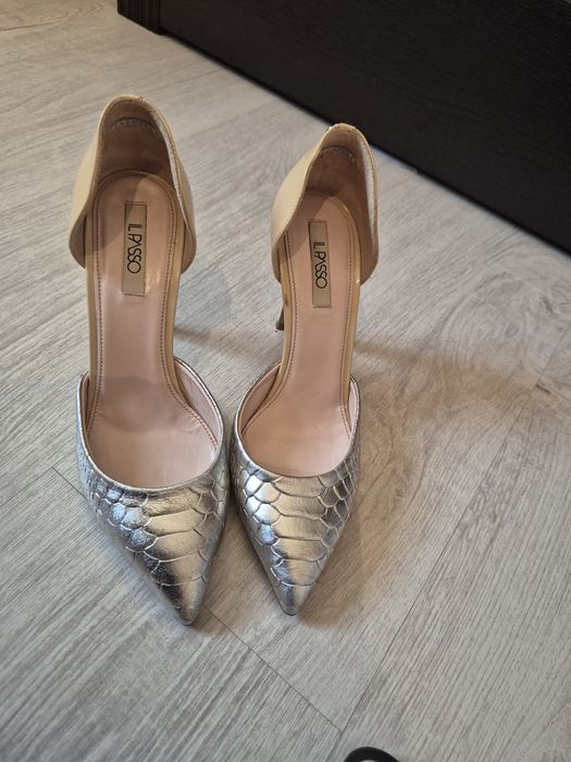 Vând pantofi IL PASSO, piele, 36