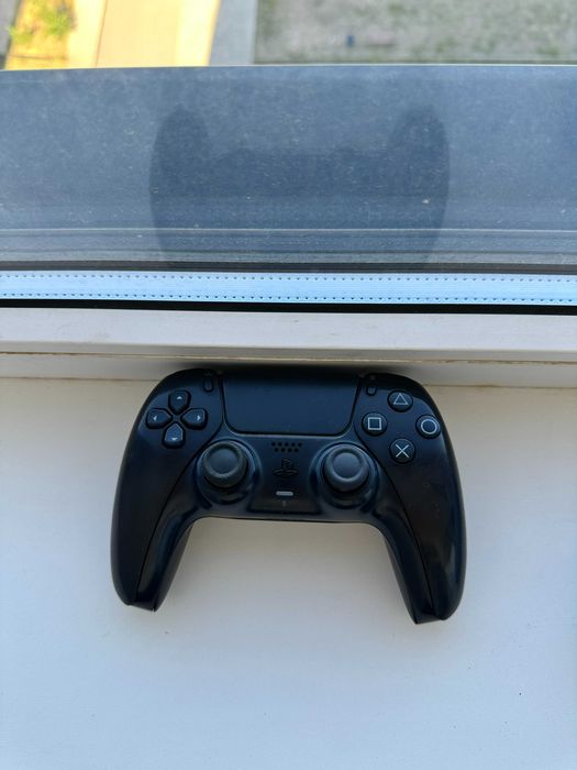 Продам dualsense playstation 5
