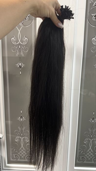 Волосы вместе с работой. Волосы для наращивания. Натуральные.