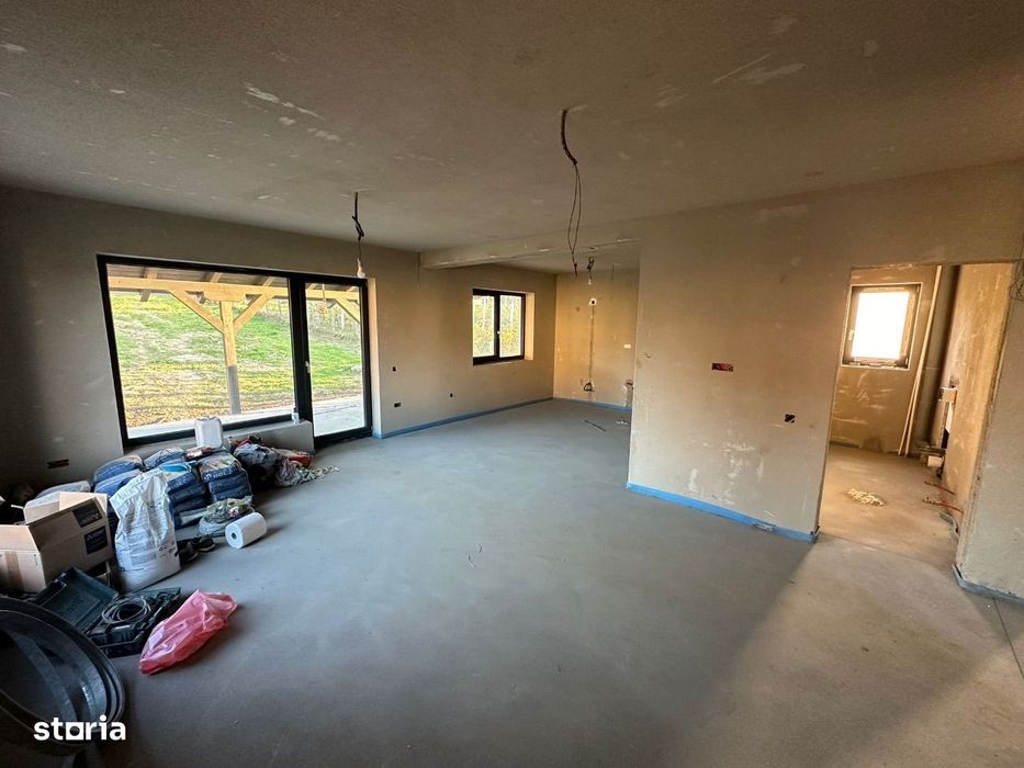 Casă individuală P+E 150 mp utili cartier rezidențial D.va Nord